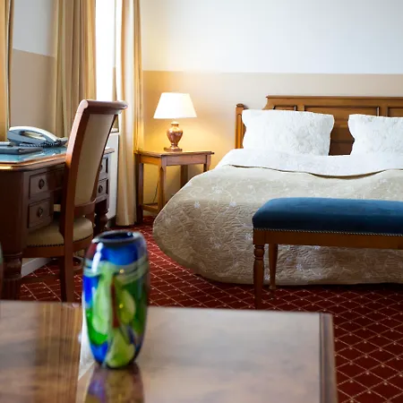 ホテル Milling Plaza 4*