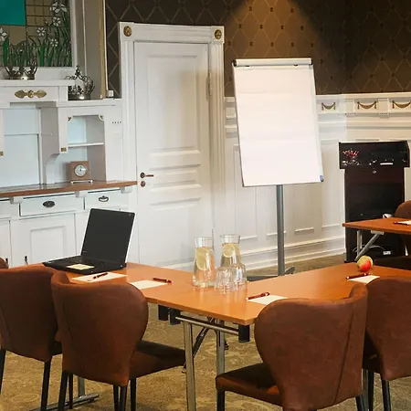 Milling Plaza Hotel