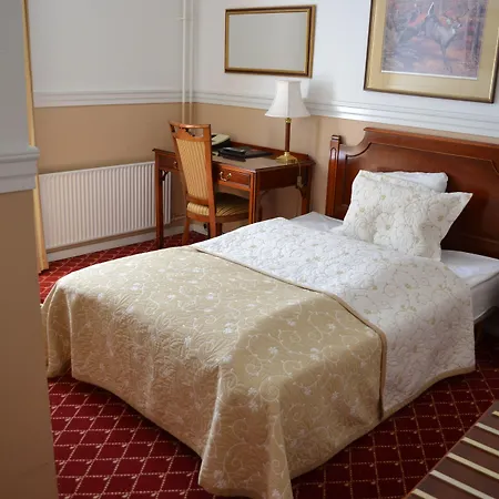 ホテル Milling Plaza 4*