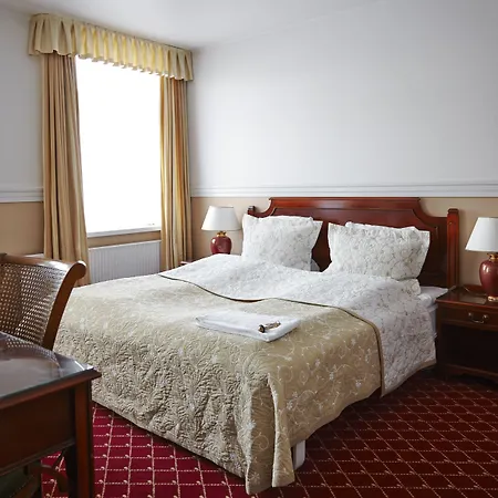 فندق Milling Plaza 4*